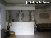 [P03] Asa-zisa receptie, unde la sosire sta...ati ghicit: grecoaica cu telecomenzile, in rest, lipsea cu desavarsire. » foto by limac
 - 
<span class="allrVoted glyphicon glyphicon-heart hidden" id="av49615"></span>
<a class="m-l-10 hidden" id="sv49615" onclick="voting_Foto_DelVot(,49615,4941)" role="button">șterge vot <span class="glyphicon glyphicon-remove"></span></a>
<a id="v949615" class=" c-red"  onclick="voting_Foto_SetVot(49615)" role="button"><span class="glyphicon glyphicon-heart-empty"></span> <b>LIKE</b> = Votează poza</a> <img class="hidden"  id="f49615W9" src="/imagini/loader.gif" border="0" /><span class="AjErrMes hidden" id="e49615ErM"></span>