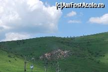 [P11] Dealul din stanga Sandominicului, unde se afla o cruce comemorativa pe locul asasinarii lui Andrei Bathory » foto by gophren
 - 
<span class="allrVoted glyphicon glyphicon-heart hidden" id="av203670"></span>
<a class="m-l-10 hidden" id="sv203670" onclick="voting_Foto_DelVot(,203670,4951)" role="button">șterge vot <span class="glyphicon glyphicon-remove"></span></a>
<a id="v9203670" class=" c-red"  onclick="voting_Foto_SetVot(203670)" role="button"><span class="glyphicon glyphicon-heart-empty"></span> <b>LIKE</b> = Votează poza</a> <img class="hidden"  id="f203670W9" src="/imagini/loader.gif" border="0" /><span class="AjErrMes hidden" id="e203670ErM"></span>