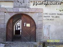 [P19] intre cele doua porti se afla un mic magazin cu suveniruri si de unde se cumpara bilet de intrare in muzeu » foto by ms65
 - 
<span class="allrVoted glyphicon glyphicon-heart hidden" id="av49560"></span>
<a class="m-l-10 hidden" id="sv49560" onclick="voting_Foto_DelVot(,49560,4951)" role="button">șterge vot <span class="glyphicon glyphicon-remove"></span></a>
<a id="v949560" class=" c-red"  onclick="voting_Foto_SetVot(49560)" role="button"><span class="glyphicon glyphicon-heart-empty"></span> <b>LIKE</b> = Votează poza</a> <img class="hidden"  id="f49560W9" src="/imagini/loader.gif" border="0" /><span class="AjErrMes hidden" id="e49560ErM"></span>