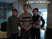 [P11] In holul hotelului inainte de despartirea de AFA: stanga, Cristina Ionescu, mijlocas, Cornel, flancat in dreapta de mine...Cornele, intre doua nu te ploua...dar nici prea bine nu-i e...he he he... » foto by ileanaxperta*
 - 
<span class="allrVoted glyphicon glyphicon-heart hidden" id="av50596"></span>
<a class="m-l-10 hidden" id="sv50596" onclick="voting_Foto_DelVot(,50596,4961)" role="button">șterge vot <span class="glyphicon glyphicon-remove"></span></a>
<a id="v950596" class=" c-red"  onclick="voting_Foto_SetVot(50596)" role="button"><span class="glyphicon glyphicon-heart-empty"></span> <b>LIKE</b> = Votează poza</a> <img class="hidden"  id="f50596W9" src="/imagini/loader.gif" border="0" /><span class="AjErrMes hidden" id="e50596ErM"></span>