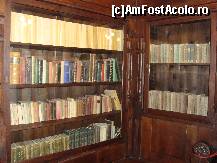 [P13] Biblioteca plina cu carti de istorie si nu numai... » foto by corinne
 - 
<span class="allrVoted glyphicon glyphicon-heart hidden" id="av107134"></span>
<a class="m-l-10 hidden" id="sv107134" onclick="voting_Foto_DelVot(,107134,4963)" role="button">șterge vot <span class="glyphicon glyphicon-remove"></span></a>
<a id="v9107134" class=" c-red"  onclick="voting_Foto_SetVot(107134)" role="button"><span class="glyphicon glyphicon-heart-empty"></span> <b>LIKE</b> = Votează poza</a> <img class="hidden"  id="f107134W9" src="/imagini/loader.gif" border="0" /><span class="AjErrMes hidden" id="e107134ErM"></span>