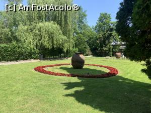 [P55] Castelul Bran-parcul » foto by AZE
 - 
<span class="allrVoted glyphicon glyphicon-heart hidden" id="av1371661"></span>
<a class="m-l-10 hidden" id="sv1371661" onclick="voting_Foto_DelVot(,1371661,4963)" role="button">șterge vot <span class="glyphicon glyphicon-remove"></span></a>
<a id="v91371661" class=" c-red"  onclick="voting_Foto_SetVot(1371661)" role="button"><span class="glyphicon glyphicon-heart-empty"></span> <b>LIKE</b> = Votează poza</a> <img class="hidden"  id="f1371661W9" src="/imagini/loader.gif" border="0" /><span class="AjErrMes hidden" id="e1371661ErM"></span>