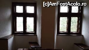 [P01] ferestrele minunate, cu bancute pe care se poate sede » foto by alle4295
 - 
<span class="allrVoted glyphicon glyphicon-heart hidden" id="av683849"></span>
<a class="m-l-10 hidden" id="sv683849" onclick="voting_Foto_DelVot(,683849,4963)" role="button">șterge vot <span class="glyphicon glyphicon-remove"></span></a>
<a id="v9683849" class=" c-red"  onclick="voting_Foto_SetVot(683849)" role="button"><span class="glyphicon glyphicon-heart-empty"></span> <b>LIKE</b> = Votează poza</a> <img class="hidden"  id="f683849W9" src="/imagini/loader.gif" border="0" /><span class="AjErrMes hidden" id="e683849ErM"></span>