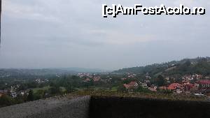 [P02] un Bran înţeţoşat şi plouat, vedere din terasa castelului » foto by alle4295
 - 
<span class="allrVoted glyphicon glyphicon-heart hidden" id="av683850"></span>
<a class="m-l-10 hidden" id="sv683850" onclick="voting_Foto_DelVot(,683850,4963)" role="button">șterge vot <span class="glyphicon glyphicon-remove"></span></a>
<a id="v9683850" class=" c-red"  onclick="voting_Foto_SetVot(683850)" role="button"><span class="glyphicon glyphicon-heart-empty"></span> <b>LIKE</b> = Votează poza</a> <img class="hidden"  id="f683850W9" src="/imagini/loader.gif" border="0" /><span class="AjErrMes hidden" id="e683850ErM"></span>