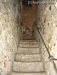 [P10] Castelul Bran - Celebra scara secreta. » foto by creivean
 - 
<span class="allrVoted glyphicon glyphicon-heart hidden" id="av75131"></span>
<a class="m-l-10 hidden" id="sv75131" onclick="voting_Foto_DelVot(,75131,4963)" role="button">șterge vot <span class="glyphicon glyphicon-remove"></span></a>
<a id="v975131" class=" c-red"  onclick="voting_Foto_SetVot(75131)" role="button"><span class="glyphicon glyphicon-heart-empty"></span> <b>LIKE</b> = Votează poza</a> <img class="hidden"  id="f75131W9" src="/imagini/loader.gif" border="0" /><span class="AjErrMes hidden" id="e75131ErM"></span>