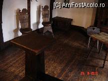 [P17] Castelul Bran - incapere mobilata in stil ' minimalist '. » foto by creivean
 - 
<span class="allrVoted glyphicon glyphicon-heart hidden" id="av75148"></span>
<a class="m-l-10 hidden" id="sv75148" onclick="voting_Foto_DelVot(,75148,4963)" role="button">șterge vot <span class="glyphicon glyphicon-remove"></span></a>
<a id="v975148" class=" c-red"  onclick="voting_Foto_SetVot(75148)" role="button"><span class="glyphicon glyphicon-heart-empty"></span> <b>LIKE</b> = Votează poza</a> <img class="hidden"  id="f75148W9" src="/imagini/loader.gif" border="0" /><span class="AjErrMes hidden" id="e75148ErM"></span>