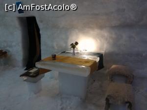 [P42] Masă și scaune din gheață » foto by Mika
 - 
<span class="allrVoted glyphicon glyphicon-heart hidden" id="av1059949"></span>
<a class="m-l-10 hidden" id="sv1059949" onclick="voting_Foto_DelVot(,1059949,4967)" role="button">șterge vot <span class="glyphicon glyphicon-remove"></span></a>
<a id="v91059949" class=" c-red"  onclick="voting_Foto_SetVot(1059949)" role="button"><span class="glyphicon glyphicon-heart-empty"></span> <b>LIKE</b> = Votează poza</a> <img class="hidden"  id="f1059949W9" src="/imagini/loader.gif" border="0" /><span class="AjErrMes hidden" id="e1059949ErM"></span>