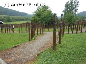 [P11] Bezidu Nou - În Parcul memorial Bezidu Nou. » foto by iulianic
 - 
<span class="allrVoted glyphicon glyphicon-heart hidden" id="av1372216"></span>
<a class="m-l-10 hidden" id="sv1372216" onclick="voting_Foto_DelVot(,1372216,4976)" role="button">șterge vot <span class="glyphicon glyphicon-remove"></span></a>
<a id="v91372216" class=" c-red"  onclick="voting_Foto_SetVot(1372216)" role="button"><span class="glyphicon glyphicon-heart-empty"></span> <b>LIKE</b> = Votează poza</a> <img class="hidden"  id="f1372216W9" src="/imagini/loader.gif" border="0" /><span class="AjErrMes hidden" id="e1372216ErM"></span>