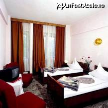[P04] Hotel Lotru (poza camerei este luata de pe net) » foto by turist.real
 - 
<span class="allrVoted glyphicon glyphicon-heart hidden" id="av189428"></span>
<a class="m-l-10 hidden" id="sv189428" onclick="voting_Foto_DelVot(,189428,4986)" role="button">șterge vot <span class="glyphicon glyphicon-remove"></span></a>
<a id="v9189428" class=" c-red"  onclick="voting_Foto_SetVot(189428)" role="button"><span class="glyphicon glyphicon-heart-empty"></span> <b>LIKE</b> = Votează poza</a> <img class="hidden"  id="f189428W9" src="/imagini/loader.gif" border="0" /><span class="AjErrMes hidden" id="e189428ErM"></span>