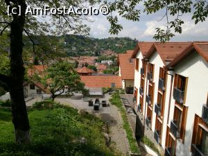 [P19] Hotelul Kolping văzut dinspre pădure » foto by crismis
 - 
<span class="allrVoted glyphicon glyphicon-heart hidden" id="av942171"></span>
<a class="m-l-10 hidden" id="sv942171" onclick="voting_Foto_DelVot(,942171,4996)" role="button">șterge vot <span class="glyphicon glyphicon-remove"></span></a>
<a id="v9942171" class=" c-red"  onclick="voting_Foto_SetVot(942171)" role="button"><span class="glyphicon glyphicon-heart-empty"></span> <b>LIKE</b> = Votează poza</a> <img class="hidden"  id="f942171W9" src="/imagini/loader.gif" border="0" /><span class="AjErrMes hidden" id="e942171ErM"></span>