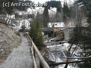 [P21] Pe traseul de trekking care merge pe lângă râul Gastein » foto by Mika
 - 
<span class="allrVoted glyphicon glyphicon-heart hidden" id="av1157702"></span>
<a class="m-l-10 hidden" id="sv1157702" onclick="voting_Foto_DelVot(,1157702,4999)" role="button">șterge vot <span class="glyphicon glyphicon-remove"></span></a>
<a id="v91157702" class=" c-red"  onclick="voting_Foto_SetVot(1157702)" role="button"><span class="glyphicon glyphicon-heart-empty"></span> <b>LIKE</b> = Votează poza</a> <img class="hidden"  id="f1157702W9" src="/imagini/loader.gif" border="0" /><span class="AjErrMes hidden" id="e1157702ErM"></span>