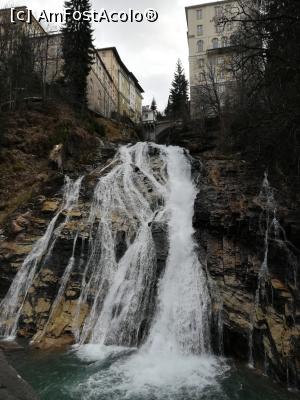 [P32] Cascada Bad Gasteinerfall » foto by Mika
 - 
<span class="allrVoted glyphicon glyphicon-heart hidden" id="av1157713"></span>
<a class="m-l-10 hidden" id="sv1157713" onclick="voting_Foto_DelVot(,1157713,4999)" role="button">șterge vot <span class="glyphicon glyphicon-remove"></span></a>
<a id="v91157713" class=" c-red"  onclick="voting_Foto_SetVot(1157713)" role="button"><span class="glyphicon glyphicon-heart-empty"></span> <b>LIKE</b> = Votează poza</a> <img class="hidden"  id="f1157713W9" src="/imagini/loader.gif" border="0" /><span class="AjErrMes hidden" id="e1157713ErM"></span>