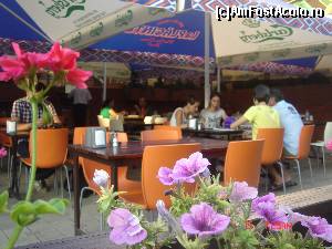 [P21] Terasa restaurantului 'La Placinte' » foto by crismis
 - 
<span class="allrVoted glyphicon glyphicon-heart hidden" id="av563405"></span>
<a class="m-l-10 hidden" id="sv563405" onclick="voting_Foto_DelVot(,563405,5014)" role="button">șterge vot <span class="glyphicon glyphicon-remove"></span></a>
<a id="v9563405" class=" c-red"  onclick="voting_Foto_SetVot(563405)" role="button"><span class="glyphicon glyphicon-heart-empty"></span> <b>LIKE</b> = Votează poza</a> <img class="hidden"  id="f563405W9" src="/imagini/loader.gif" border="0" /><span class="AjErrMes hidden" id="e563405ErM"></span>