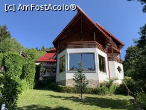 [P11] Partea din față-jos este sala de mese,sus camera noastră » foto by AZE
 - 
<span class="allrVoted glyphicon glyphicon-heart hidden" id="av1312808"></span>
<a class="m-l-10 hidden" id="sv1312808" onclick="voting_Foto_DelVot(,1312808,5030)" role="button">șterge vot <span class="glyphicon glyphicon-remove"></span></a>
<a id="v91312808" class=" c-red"  onclick="voting_Foto_SetVot(1312808)" role="button"><span class="glyphicon glyphicon-heart-empty"></span> <b>LIKE</b> = Votează poza</a> <img class="hidden"  id="f1312808W9" src="/imagini/loader.gif" border="0" /><span class="AjErrMes hidden" id="e1312808ErM"></span>