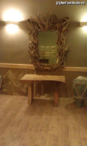 [P21] Taverna in hotel » foto by danamandache
 - 
<span class="allrVoted glyphicon glyphicon-heart hidden" id="av586147"></span>
<a class="m-l-10 hidden" id="sv586147" onclick="voting_Foto_DelVot(,586147,5031)" role="button">șterge vot <span class="glyphicon glyphicon-remove"></span></a>
<a id="v9586147" class=" c-red"  onclick="voting_Foto_SetVot(586147)" role="button"><span class="glyphicon glyphicon-heart-empty"></span> <b>LIKE</b> = Votează poza</a> <img class="hidden"  id="f586147W9" src="/imagini/loader.gif" border="0" /><span class="AjErrMes hidden" id="e586147ErM"></span>