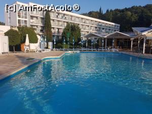 [P01] Hotelul si una din piscine » foto by charisteas
 - 
<span class="allrVoted glyphicon glyphicon-heart hidden" id="av1096645"></span>
<a class="m-l-10 hidden" id="sv1096645" onclick="voting_Foto_DelVot(,1096645,5032)" role="button">șterge vot <span class="glyphicon glyphicon-remove"></span></a>
<a id="v91096645" class=" c-red"  onclick="voting_Foto_SetVot(1096645)" role="button"><span class="glyphicon glyphicon-heart-empty"></span> <b>LIKE</b> = Votează poza</a> <img class="hidden"  id="f1096645W9" src="/imagini/loader.gif" border="0" /><span class="AjErrMes hidden" id="e1096645ErM"></span>