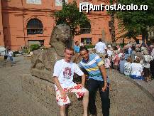 [P03] poze doar de afara,nu ai voie cu aparatul de fotografiat inauntru.poti sa vezi pana si sarcofagele lui Tutankamon chiar si cateva mumii de mii de ani vechime » foto by cristian79
 - 
<span class="allrVoted glyphicon glyphicon-heart hidden" id="av169318"></span>
<a class="m-l-10 hidden" id="sv169318" onclick="voting_Foto_DelVot(,169318,5067)" role="button">șterge vot <span class="glyphicon glyphicon-remove"></span></a>
<a id="v9169318" class=" c-red"  onclick="voting_Foto_SetVot(169318)" role="button"><span class="glyphicon glyphicon-heart-empty"></span> <b>LIKE</b> = Votează poza</a> <img class="hidden"  id="f169318W9" src="/imagini/loader.gif" border="0" /><span class="AjErrMes hidden" id="e169318ErM"></span>