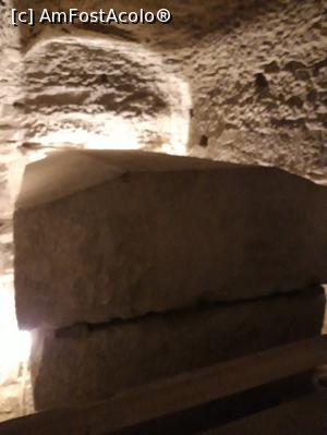[P27] Serapeum, singurul sarcofag care era din calcar, nu din granit » foto by Enki
 - 
<span class="allrVoted glyphicon glyphicon-heart hidden" id="av1208323"></span>
<a class="m-l-10 hidden" id="sv1208323" onclick="voting_Foto_DelVot(,1208323,5067)" role="button">șterge vot <span class="glyphicon glyphicon-remove"></span></a>
<a id="v91208323" class=" c-red"  onclick="voting_Foto_SetVot(1208323)" role="button"><span class="glyphicon glyphicon-heart-empty"></span> <b>LIKE</b> = Votează poza</a> <img class="hidden"  id="f1208323W9" src="/imagini/loader.gif" border="0" /><span class="AjErrMes hidden" id="e1208323ErM"></span>