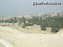 [P14] Cairo - Platoul Giza. Orasul vazut de langa piramide. » foto by iulianic
 - 
<span class="allrVoted glyphicon glyphicon-heart hidden" id="av298226"></span>
<a class="m-l-10 hidden" id="sv298226" onclick="voting_Foto_DelVot(,298226,5067)" role="button">șterge vot <span class="glyphicon glyphicon-remove"></span></a>
<a id="v9298226" class=" c-red"  onclick="voting_Foto_SetVot(298226)" role="button"><span class="glyphicon glyphicon-heart-empty"></span> <b>LIKE</b> = Votează poza</a> <img class="hidden"  id="f298226W9" src="/imagini/loader.gif" border="0" /><span class="AjErrMes hidden" id="e298226ErM"></span>