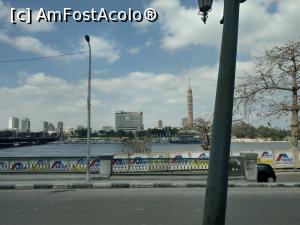 [P17] Pe malul Nilului, admirăm Cairo Tower și Novotel. » foto by maryka
 - 
<span class="allrVoted glyphicon glyphicon-heart hidden" id="av1223087"></span>
<a class="m-l-10 hidden" id="sv1223087" onclick="voting_Foto_DelVot(,1223087,5067)" role="button">șterge vot <span class="glyphicon glyphicon-remove"></span></a>
<a id="v91223087" class=" c-red"  onclick="voting_Foto_SetVot(1223087)" role="button"><span class="glyphicon glyphicon-heart-empty"></span> <b>LIKE</b> = Votează poza</a> <img class="hidden"  id="f1223087W9" src="/imagini/loader.gif" border="0" /><span class="AjErrMes hidden" id="e1223087ErM"></span>
