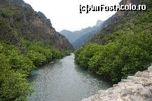 [P05] CHEILE AOOS, KONITSA » foto by mariana
 - 
<span class="allrVoted glyphicon glyphicon-heart hidden" id="av86774"></span>
<a class="m-l-10 hidden" id="sv86774" onclick="voting_Foto_DelVot(,86774,5075)" role="button">șterge vot <span class="glyphicon glyphicon-remove"></span></a>
<a id="v986774" class=" c-red"  onclick="voting_Foto_SetVot(86774)" role="button"><span class="glyphicon glyphicon-heart-empty"></span> <b>LIKE</b> = Votează poza</a> <img class="hidden"  id="f86774W9" src="/imagini/loader.gif" border="0" /><span class="AjErrMes hidden" id="e86774ErM"></span>
