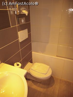 [P11] baia camera single suite » foto by papalito
 - 
<span class="allrVoted glyphicon glyphicon-heart hidden" id="av1062966"></span>
<a class="m-l-10 hidden" id="sv1062966" onclick="voting_Foto_DelVot(,1062966,5080)" role="button">șterge vot <span class="glyphicon glyphicon-remove"></span></a>
<a id="v91062966" class=" c-red"  onclick="voting_Foto_SetVot(1062966)" role="button"><span class="glyphicon glyphicon-heart-empty"></span> <b>LIKE</b> = Votează poza</a> <img class="hidden"  id="f1062966W9" src="/imagini/loader.gif" border="0" /><span class="AjErrMes hidden" id="e1062966ErM"></span>