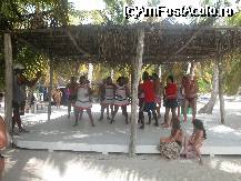 [P09] dans merengue pe insula Saona... » foto by Daniel35
 - 
<span class="allrVoted glyphicon glyphicon-heart hidden" id="av54133"></span>
<a class="m-l-10 hidden" id="sv54133" onclick="voting_Foto_DelVot(,54133,5086)" role="button">șterge vot <span class="glyphicon glyphicon-remove"></span></a>
<a id="v954133" class=" c-red"  onclick="voting_Foto_SetVot(54133)" role="button"><span class="glyphicon glyphicon-heart-empty"></span> <b>LIKE</b> = Votează poza</a> <img class="hidden"  id="f54133W9" src="/imagini/loader.gif" border="0" /><span class="AjErrMes hidden" id="e54133ErM"></span>