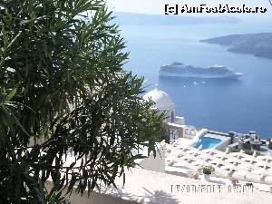 [P54] SANTORINI -FIRA - doar o terasă, dar ce terasă! Și Fantasia mea » foto by Alina53
 - 
<span class="allrVoted glyphicon glyphicon-heart hidden" id="av573614"></span>
<a class="m-l-10 hidden" id="sv573614" onclick="voting_Foto_DelVot(,573614,5104)" role="button">șterge vot <span class="glyphicon glyphicon-remove"></span></a>
<a id="v9573614" class=" c-red"  onclick="voting_Foto_SetVot(573614)" role="button"><span class="glyphicon glyphicon-heart-empty"></span> <b>LIKE</b> = Votează poza</a> <img class="hidden"  id="f573614W9" src="/imagini/loader.gif" border="0" /><span class="AjErrMes hidden" id="e573614ErM"></span>
