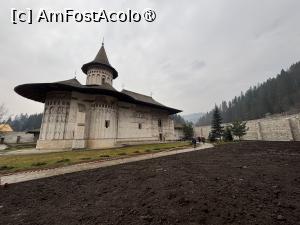 [P84] Mânăstirea Voroneț » foto by AZE
 - 
<span class="allrVoted glyphicon glyphicon-heart hidden" id="av1479166"></span>
<a class="m-l-10 hidden" id="sv1479166" onclick="voting_Foto_DelVot(,1479166,5114)" role="button">șterge vot <span class="glyphicon glyphicon-remove"></span></a>
<a id="v91479166" class=" c-red"  onclick="voting_Foto_SetVot(1479166)" role="button"><span class="glyphicon glyphicon-heart-empty"></span> <b>LIKE</b> = Votează poza</a> <img class="hidden"  id="f1479166W9" src="/imagini/loader.gif" border="0" /><span class="AjErrMes hidden" id="e1479166ErM"></span>