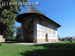 [P32] Biserica lui Luca Arbore, din comuna cu acelasi nume » foto by liviu49
 - 
<span class="allrVoted glyphicon glyphicon-heart hidden" id="av1302672"></span>
<a class="m-l-10 hidden" id="sv1302672" onclick="voting_Foto_DelVot(,1302672,5114)" role="button">șterge vot <span class="glyphicon glyphicon-remove"></span></a>
<a id="v91302672" class=" c-red"  onclick="voting_Foto_SetVot(1302672)" role="button"><span class="glyphicon glyphicon-heart-empty"></span> <b>LIKE</b> = Votează poza</a> <img class="hidden"  id="f1302672W9" src="/imagini/loader.gif" border="0" /><span class="AjErrMes hidden" id="e1302672ErM"></span>