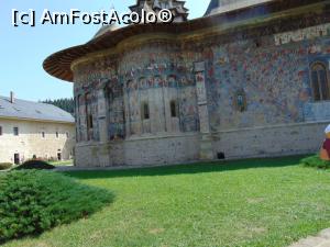 [P40] Biserica Manastirii Sucevita » foto by liviu49
 - 
<span class="allrVoted glyphicon glyphicon-heart hidden" id="av1302680"></span>
<a class="m-l-10 hidden" id="sv1302680" onclick="voting_Foto_DelVot(,1302680,5114)" role="button">șterge vot <span class="glyphicon glyphicon-remove"></span></a>
<a id="v91302680" class=" c-red"  onclick="voting_Foto_SetVot(1302680)" role="button"><span class="glyphicon glyphicon-heart-empty"></span> <b>LIKE</b> = Votează poza</a> <img class="hidden"  id="f1302680W9" src="/imagini/loader.gif" border="0" /><span class="AjErrMes hidden" id="e1302680ErM"></span>