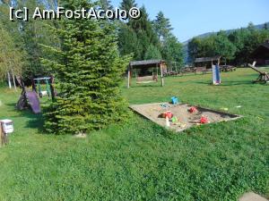 [P52] Locul de joaca pentru copii din curtea pensiunii » foto by liviu49
 - 
<span class="allrVoted glyphicon glyphicon-heart hidden" id="av1302692"></span>
<a class="m-l-10 hidden" id="sv1302692" onclick="voting_Foto_DelVot(,1302692,5114)" role="button">șterge vot <span class="glyphicon glyphicon-remove"></span></a>
<a id="v91302692" class=" c-red"  onclick="voting_Foto_SetVot(1302692)" role="button"><span class="glyphicon glyphicon-heart-empty"></span> <b>LIKE</b> = Votează poza</a> <img class="hidden"  id="f1302692W9" src="/imagini/loader.gif" border="0" /><span class="AjErrMes hidden" id="e1302692ErM"></span>