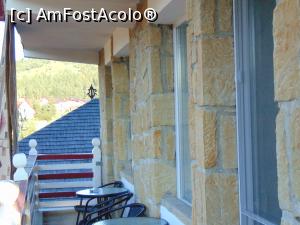 [P42] De pe acest balcon, care a fost pentru o seara locul de joaca al nepoatei . » foto by liviu49
 - 
<span class="allrVoted glyphicon glyphicon-heart hidden" id="av1302953"></span>
<a class="m-l-10 hidden" id="sv1302953" onclick="voting_Foto_DelVot(,1302953,5114)" role="button">șterge vot <span class="glyphicon glyphicon-remove"></span></a>
<a id="v91302953" class=" c-red"  onclick="voting_Foto_SetVot(1302953)" role="button"><span class="glyphicon glyphicon-heart-empty"></span> <b>LIKE</b> = Votează poza</a> <img class="hidden"  id="f1302953W9" src="/imagini/loader.gif" border="0" /><span class="AjErrMes hidden" id="e1302953ErM"></span>