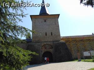 [P27] Am ajuns si la manastirea Sucevita . » foto by liviu49
 - 
<span class="allrVoted glyphicon glyphicon-heart hidden" id="av1304852"></span>
<a class="m-l-10 hidden" id="sv1304852" onclick="voting_Foto_DelVot(,1304852,5114)" role="button">șterge vot <span class="glyphicon glyphicon-remove"></span></a>
<a id="v91304852" class=" c-red"  onclick="voting_Foto_SetVot(1304852)" role="button"><span class="glyphicon glyphicon-heart-empty"></span> <b>LIKE</b> = Votează poza</a> <img class="hidden"  id="f1304852W9" src="/imagini/loader.gif" border="0" /><span class="AjErrMes hidden" id="e1304852ErM"></span>