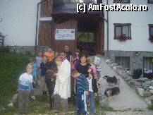 [P04] Dupa o interesanta si inedita plimbare cu poneiul, insotiti de Vasile ( ?), imbracat in camasa taraneasca autentica... In fotografie apare si adorabila noastra gazda, doamna Cami (in partea dreapta a fotografiei) » foto by Dana B*
 - 
<span class="allrVoted glyphicon glyphicon-heart hidden" id="av102548"></span>
<a class="m-l-10 hidden" id="sv102548" onclick="voting_Foto_DelVot(,102548,5116)" role="button">șterge vot <span class="glyphicon glyphicon-remove"></span></a>
<a id="v9102548" class=" c-red"  onclick="voting_Foto_SetVot(102548)" role="button"><span class="glyphicon glyphicon-heart-empty"></span> <b>LIKE</b> = Votează poza</a> <img class="hidden"  id="f102548W9" src="/imagini/loader.gif" border="0" /><span class="AjErrMes hidden" id="e102548ErM"></span>