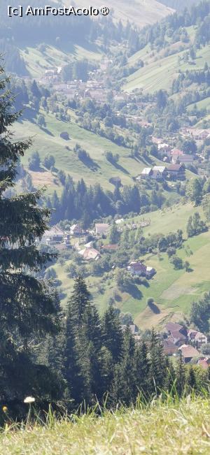 [P12] Amfiteatrul Transilvania - Priveliste spre Moieciu » foto by ⭐ValentinB_88⭐
 - 
<span class="allrVoted glyphicon glyphicon-heart hidden" id="av1401720"></span>
<a class="m-l-10 hidden" id="sv1401720" onclick="voting_Foto_DelVot(,1401720,5116)" role="button">șterge vot <span class="glyphicon glyphicon-remove"></span></a>
<a id="v91401720" class=" c-red"  onclick="voting_Foto_SetVot(1401720)" role="button"><span class="glyphicon glyphicon-heart-empty"></span> <b>LIKE</b> = Votează poza</a> <img class="hidden"  id="f1401720W9" src="/imagini/loader.gif" border="0" /><span class="AjErrMes hidden" id="e1401720ErM"></span>