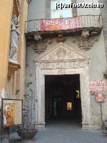 [P30] Intrarea in San Lorenzo Maggiore » foto by mecut
 - 
<span class="allrVoted glyphicon glyphicon-heart hidden" id="av202169"></span>
<a class="m-l-10 hidden" id="sv202169" onclick="voting_Foto_DelVot(,202169,5128)" role="button">șterge vot <span class="glyphicon glyphicon-remove"></span></a>
<a id="v9202169" class=" c-red"  onclick="voting_Foto_SetVot(202169)" role="button"><span class="glyphicon glyphicon-heart-empty"></span> <b>LIKE</b> = Votează poza</a> <img class="hidden"  id="f202169W9" src="/imagini/loader.gif" border="0" /><span class="AjErrMes hidden" id="e202169ErM"></span>