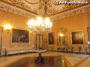 [P29] o alta sala a Palatului Regal » foto by amero
 - 
<span class="allrVoted glyphicon glyphicon-heart hidden" id="av594384"></span>
<a class="m-l-10 hidden" id="sv594384" onclick="voting_Foto_DelVot(,594384,5128)" role="button">șterge vot <span class="glyphicon glyphicon-remove"></span></a>
<a id="v9594384" class=" c-red"  onclick="voting_Foto_SetVot(594384)" role="button"><span class="glyphicon glyphicon-heart-empty"></span> <b>LIKE</b> = Votează poza</a> <img class="hidden"  id="f594384W9" src="/imagini/loader.gif" border="0" /><span class="AjErrMes hidden" id="e594384ErM"></span>