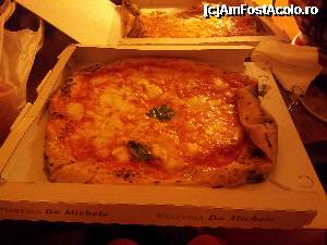 [P02] Pizza mozzarella dubla de la Pizzeria da Michele - 5 euro/pizza... Excelenta!!  :)  » foto by kisuletz*
 - 
<span class="allrVoted glyphicon glyphicon-heart hidden" id="av345235"></span>
<a class="m-l-10 hidden" id="sv345235" onclick="voting_Foto_DelVot(,345235,5128)" role="button">șterge vot <span class="glyphicon glyphicon-remove"></span></a>
<a id="v9345235" class=" c-red"  onclick="voting_Foto_SetVot(345235)" role="button"><span class="glyphicon glyphicon-heart-empty"></span> <b>LIKE</b> = Votează poza</a> <img class="hidden"  id="f345235W9" src="/imagini/loader.gif" border="0" /><span class="AjErrMes hidden" id="e345235ErM"></span>