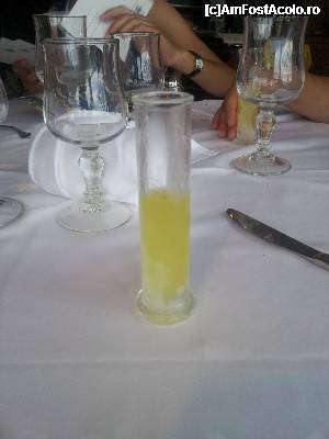 [P04] Limoncello din partea casei :), rest. Al Pesce d'Oro, Amalfi.  » foto by kisuletz*
 - 
<span class="allrVoted glyphicon glyphicon-heart hidden" id="av345237"></span>
<a class="m-l-10 hidden" id="sv345237" onclick="voting_Foto_DelVot(,345237,5128)" role="button">șterge vot <span class="glyphicon glyphicon-remove"></span></a>
<a id="v9345237" class=" c-red"  onclick="voting_Foto_SetVot(345237)" role="button"><span class="glyphicon glyphicon-heart-empty"></span> <b>LIKE</b> = Votează poza</a> <img class="hidden"  id="f345237W9" src="/imagini/loader.gif" border="0" /><span class="AjErrMes hidden" id="e345237ErM"></span>
