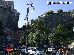 [P14] Napoli - Imagine definitorie pentru cel mai mare oraş din sudul Italiei.  » foto by iulianic
 - 
<span class="allrVoted glyphicon glyphicon-heart hidden" id="av405128"></span>
<a class="m-l-10 hidden" id="sv405128" onclick="voting_Foto_DelVot(,405128,5128)" role="button">șterge vot <span class="glyphicon glyphicon-remove"></span></a>
<a id="v9405128" class=" c-red"  onclick="voting_Foto_SetVot(405128)" role="button"><span class="glyphicon glyphicon-heart-empty"></span> <b>LIKE</b> = Votează poza</a> <img class="hidden"  id="f405128W9" src="/imagini/loader.gif" border="0" /><span class="AjErrMes hidden" id="e405128ErM"></span>