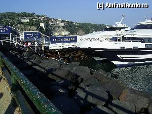 [P15] Napoli - În port, ambarcaţiuni aşteptând să ridice ancora.  » foto by iulianic
 - 
<span class="allrVoted glyphicon glyphicon-heart hidden" id="av405129"></span>
<a class="m-l-10 hidden" id="sv405129" onclick="voting_Foto_DelVot(,405129,5128)" role="button">șterge vot <span class="glyphicon glyphicon-remove"></span></a>
<a id="v9405129" class=" c-red"  onclick="voting_Foto_SetVot(405129)" role="button"><span class="glyphicon glyphicon-heart-empty"></span> <b>LIKE</b> = Votează poza</a> <img class="hidden"  id="f405129W9" src="/imagini/loader.gif" border="0" /><span class="AjErrMes hidden" id="e405129ErM"></span>