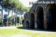 [P13] arena din pompei care insa nu se putea vizita.  » foto by ariciu*
 - 
<span class="allrVoted glyphicon glyphicon-heart hidden" id="av406823"></span>
<a class="m-l-10 hidden" id="sv406823" onclick="voting_Foto_DelVot(,406823,5128)" role="button">șterge vot <span class="glyphicon glyphicon-remove"></span></a>
<a id="v9406823" class=" c-red"  onclick="voting_Foto_SetVot(406823)" role="button"><span class="glyphicon glyphicon-heart-empty"></span> <b>LIKE</b> = Votează poza</a> <img class="hidden"  id="f406823W9" src="/imagini/loader.gif" border="0" /><span class="AjErrMes hidden" id="e406823ErM"></span>