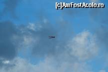 [P35] avioanele care brăzdau cerul deasupra oraşului napoli.  » foto by ariciu*
 - 
<span class="allrVoted glyphicon glyphicon-heart hidden" id="av406845"></span>
<a class="m-l-10 hidden" id="sv406845" onclick="voting_Foto_DelVot(,406845,5128)" role="button">șterge vot <span class="glyphicon glyphicon-remove"></span></a>
<a id="v9406845" class=" c-red"  onclick="voting_Foto_SetVot(406845)" role="button"><span class="glyphicon glyphicon-heart-empty"></span> <b>LIKE</b> = Votează poza</a> <img class="hidden"  id="f406845W9" src="/imagini/loader.gif" border="0" /><span class="AjErrMes hidden" id="e406845ErM"></span>