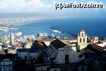[P36] tot napoli vazut de sus. cine vede această poză cu greu îşi poate închipui ce e jos...  » foto by ariciu*
 - 
<span class="allrVoted glyphicon glyphicon-heart hidden" id="av406846"></span>
<a class="m-l-10 hidden" id="sv406846" onclick="voting_Foto_DelVot(,406846,5128)" role="button">șterge vot <span class="glyphicon glyphicon-remove"></span></a>
<a id="v9406846" class=" c-red"  onclick="voting_Foto_SetVot(406846)" role="button"><span class="glyphicon glyphicon-heart-empty"></span> <b>LIKE</b> = Votează poza</a> <img class="hidden"  id="f406846W9" src="/imagini/loader.gif" border="0" /><span class="AjErrMes hidden" id="e406846ErM"></span>