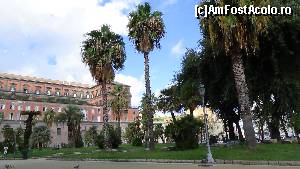 [P27] parcul din apropierea portului, in spate palatul regal » foto by elenaadina
 - 
<span class="allrVoted glyphicon glyphicon-heart hidden" id="av504483"></span>
<a class="m-l-10 hidden" id="sv504483" onclick="voting_Foto_DelVot(,504483,5128)" role="button">șterge vot <span class="glyphicon glyphicon-remove"></span></a>
<a id="v9504483" class=" c-red"  onclick="voting_Foto_SetVot(504483)" role="button"><span class="glyphicon glyphicon-heart-empty"></span> <b>LIKE</b> = Votează poza</a> <img class="hidden"  id="f504483W9" src="/imagini/loader.gif" border="0" /><span class="AjErrMes hidden" id="e504483ErM"></span>