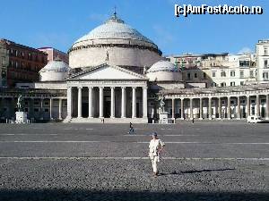 [P05] Piazza Plebiscito in spate San Francesco di Paola » foto by elenaadina
 - 
<span class="allrVoted glyphicon glyphicon-heart hidden" id="av504456"></span>
<a class="m-l-10 hidden" id="sv504456" onclick="voting_Foto_DelVot(,504456,5128)" role="button">șterge vot <span class="glyphicon glyphicon-remove"></span></a>
<a id="v9504456" class=" c-red"  onclick="voting_Foto_SetVot(504456)" role="button"><span class="glyphicon glyphicon-heart-empty"></span> <b>LIKE</b> = Votează poza</a> <img class="hidden"  id="f504456W9" src="/imagini/loader.gif" border="0" /><span class="AjErrMes hidden" id="e504456ErM"></span>