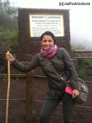 [P22] Urcarea pe Vesuvio » foto by Cristina.petcu
 - 
<span class="allrVoted glyphicon glyphicon-heart hidden" id="av402884"></span>
<a class="m-l-10 hidden" id="sv402884" onclick="voting_Foto_DelVot(,402884,5128)" role="button">șterge vot <span class="glyphicon glyphicon-remove"></span></a>
<a id="v9402884" class=" c-red"  onclick="voting_Foto_SetVot(402884)" role="button"><span class="glyphicon glyphicon-heart-empty"></span> <b>LIKE</b> = Votează poza</a> <img class="hidden"  id="f402884W9" src="/imagini/loader.gif" border="0" /><span class="AjErrMes hidden" id="e402884ErM"></span>