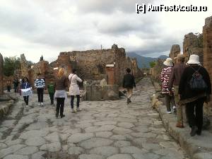 [P33] Pompei » foto by Cristina.petcu
 - 
<span class="allrVoted glyphicon glyphicon-heart hidden" id="av402897"></span>
<a class="m-l-10 hidden" id="sv402897" onclick="voting_Foto_DelVot(,402897,5128)" role="button">șterge vot <span class="glyphicon glyphicon-remove"></span></a>
<a id="v9402897" class=" c-red"  onclick="voting_Foto_SetVot(402897)" role="button"><span class="glyphicon glyphicon-heart-empty"></span> <b>LIKE</b> = Votează poza</a> <img class="hidden"  id="f402897W9" src="/imagini/loader.gif" border="0" /><span class="AjErrMes hidden" id="e402897ErM"></span>