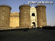 [P06] Intrarea în Castelnuovo » foto by Costi
 - 
<span class="allrVoted glyphicon glyphicon-heart hidden" id="av55271"></span>
<a class="m-l-10 hidden" id="sv55271" onclick="voting_Foto_DelVot(,55271,5128)" role="button">șterge vot <span class="glyphicon glyphicon-remove"></span></a>
<a id="v955271" class=" c-red"  onclick="voting_Foto_SetVot(55271)" role="button"><span class="glyphicon glyphicon-heart-empty"></span> <b>LIKE</b> = Votează poza</a> <img class="hidden"  id="f55271W9" src="/imagini/loader.gif" border="0" /><span class="AjErrMes hidden" id="e55271ErM"></span>